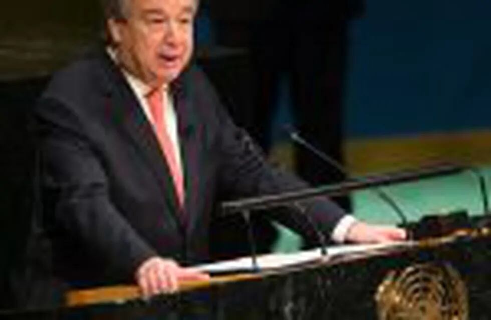 Incoming UN Secretary-General Antonio Guterres addresses the General Assembly December 12, 2016 at the United Nations in New York.nGuterres vowed Monday to improve the world body's ability to respond to global crises after taking the oath of office. / AFP PHOTO / Eduardo Munoz Alvarez