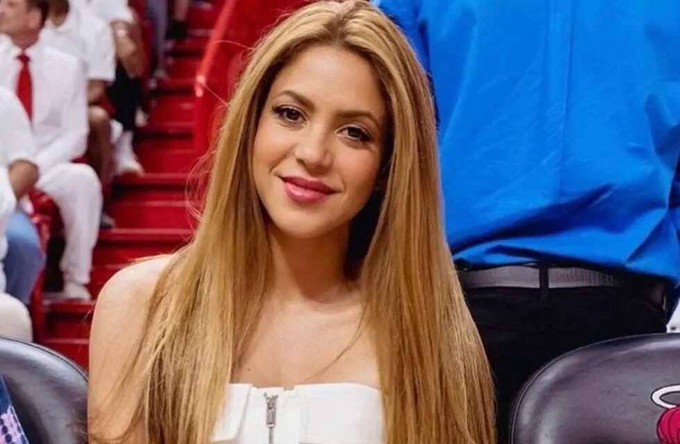 Shakira se suma a la tendencia de las nanokini y ya impone su propio estilo.
