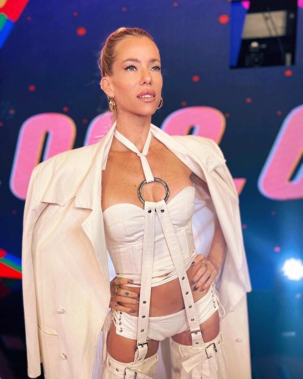 Nicole Neumann vistiendo un corset.