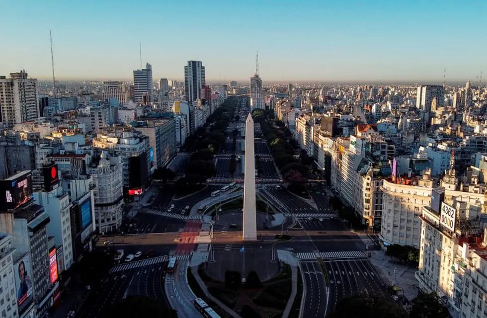 Aerial view of the empty 9 de Julio avenue in Buenos Aires, on March 20, 2020. - Argentine President Alberto Fernandez on Thursday announced a \
