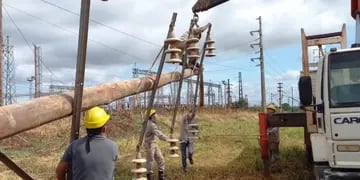 Un total de 11 postes de energía debieron ser repuestos tras la tormenta
