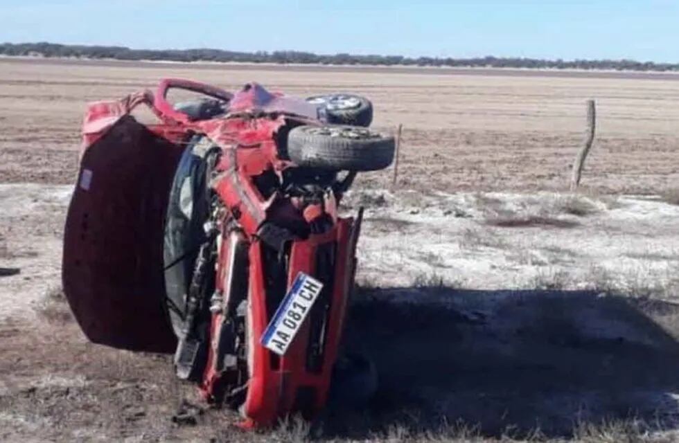 Impactante vuelco en la ruta 3