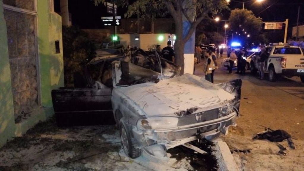 Así quedó el auto tras el accidente fatal en San Luis.