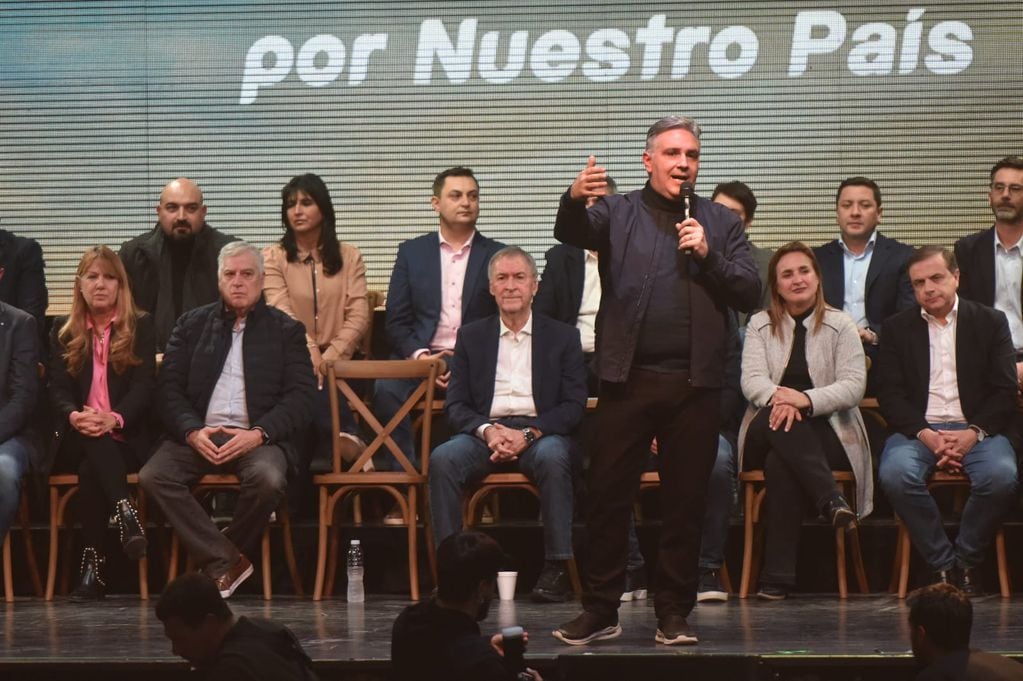 Hacemos por Nuestro País lanzó la precandidatura de Juan Schiaretti a la presdiencia de la Nación.  (Facundo Luque / La Voz)