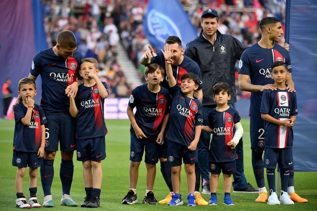 Verratti y Messi compartieron el final de temporada en familia.