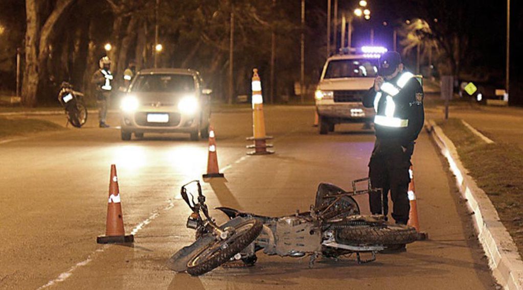 El accidente ocurrió en uno de los accesos a Santa Rosa 