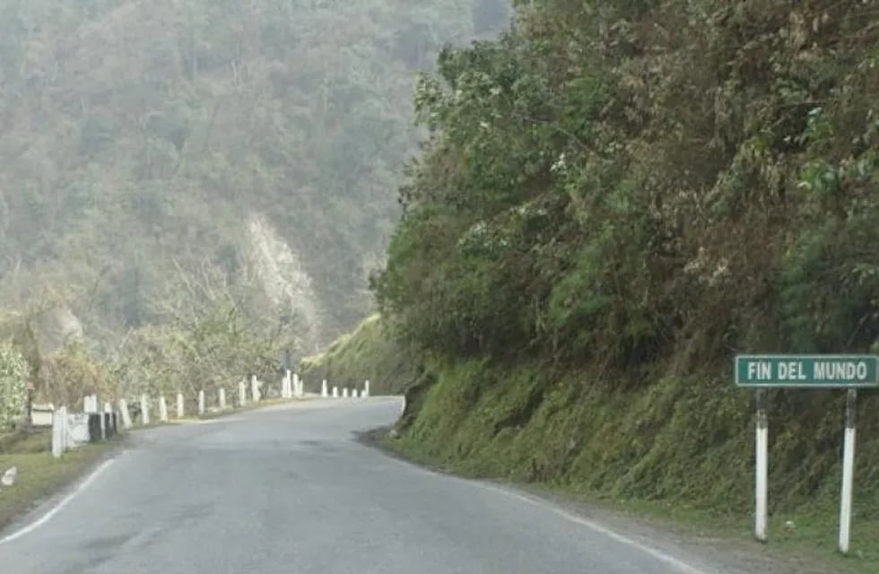 En ese sentido, la víctima, Gladys Valdez, indicó que una de las rocas había dañado la parte del capó y la más grande, había impactado en la zona del volante.