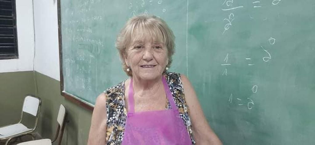 Una mujer de 70 años finalizó sus estudios secundarios en Metán
