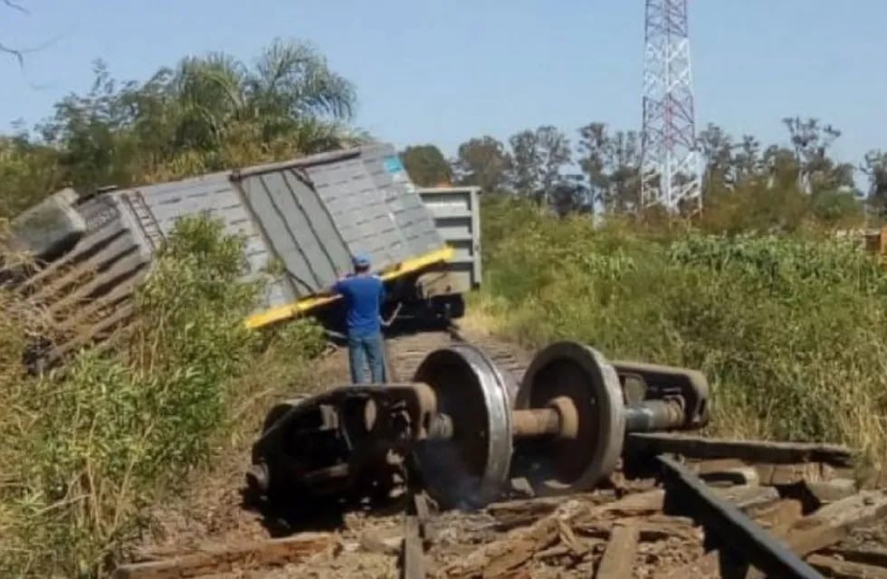 Descarriló un tren de cargas en La Cruz.