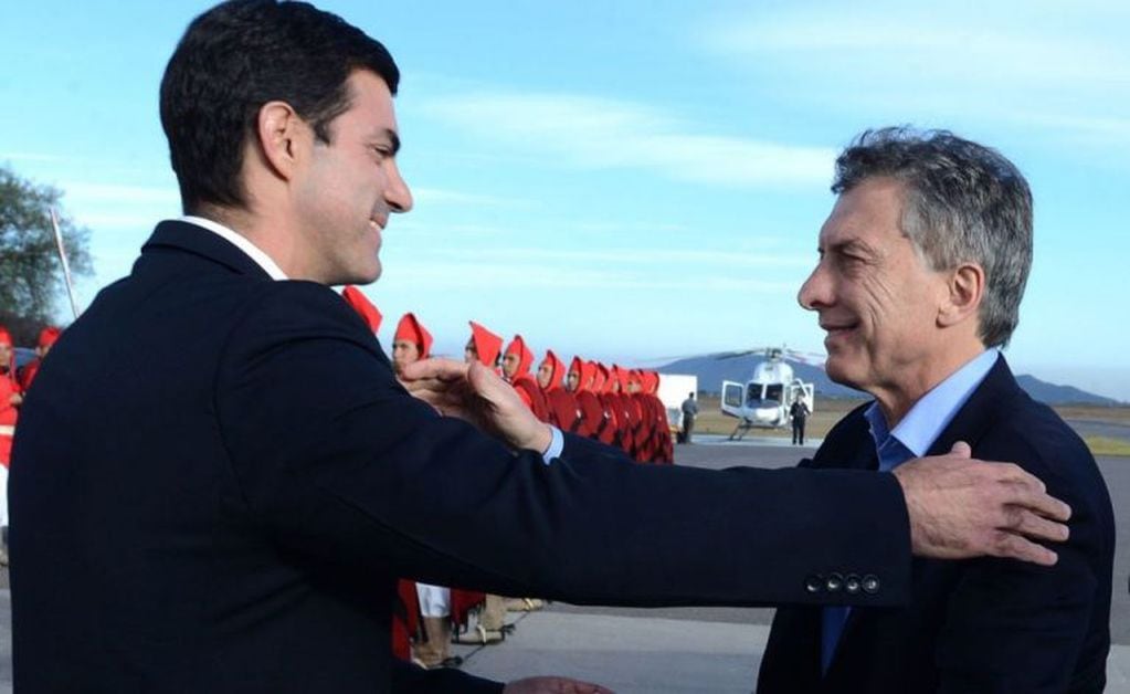 Mauricio Macri junto a Juan Manuel Urtubey en una visita a Salta. (WEB)