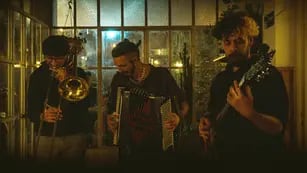 Manso Muñeco, la banda argentina que busca ir al Mundial de Bandas Callejeras