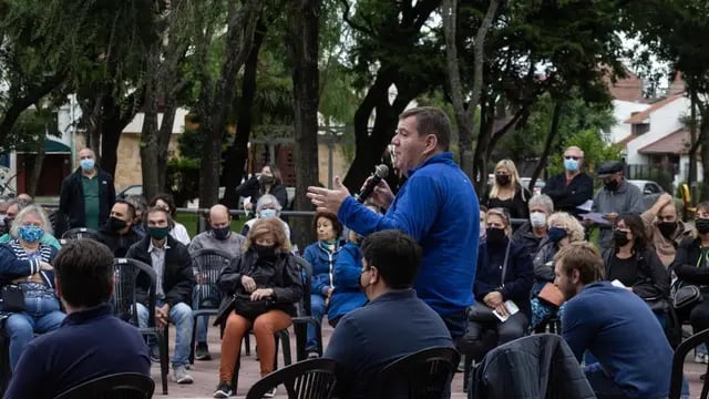 Colector Marcos Sastre: Montenegro se reunió con vecinos del norte de la ciudad