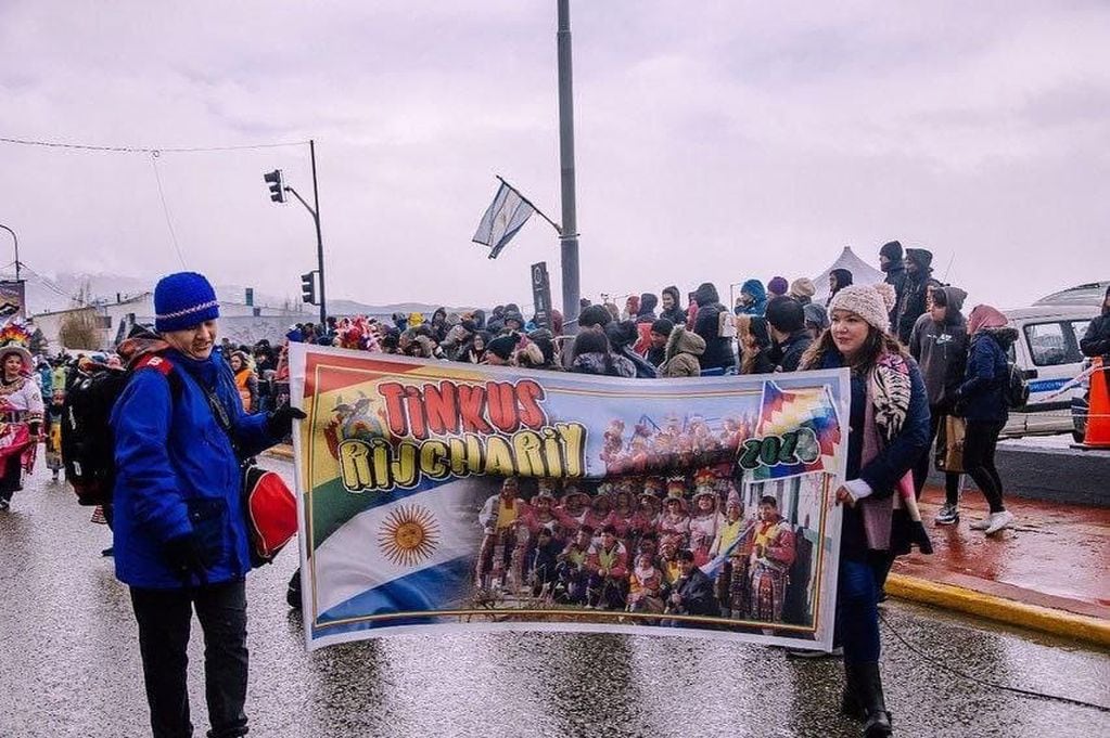 Vuoto encabezó el exitoso desfile por el 138° Aniversario de Ushuaia