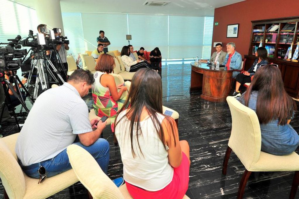 Conferencia de prensa en la casa de Gobierno de San Luis. Foto: ANSL
