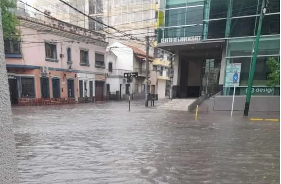 EL temporal en Salta que sufrieron vecinos de varias localidades.