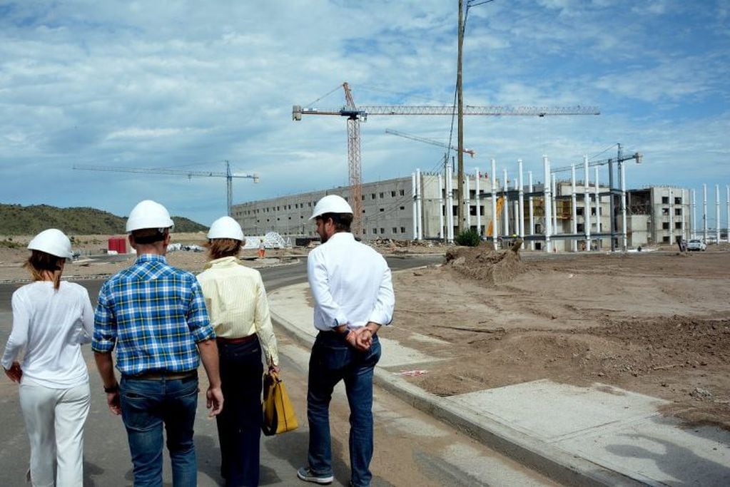 Avanza la construcción del hospital Carrillo. Foto: Agencia San Luis.