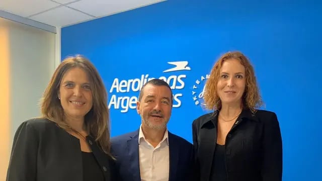 Turismo articula trabajo con Aerolíneas Argentinas