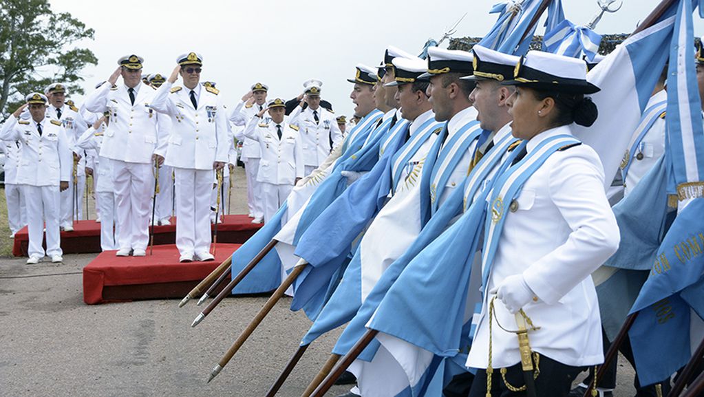 Se realizó el acto por el 143º aniversario de la Infantería de Marina