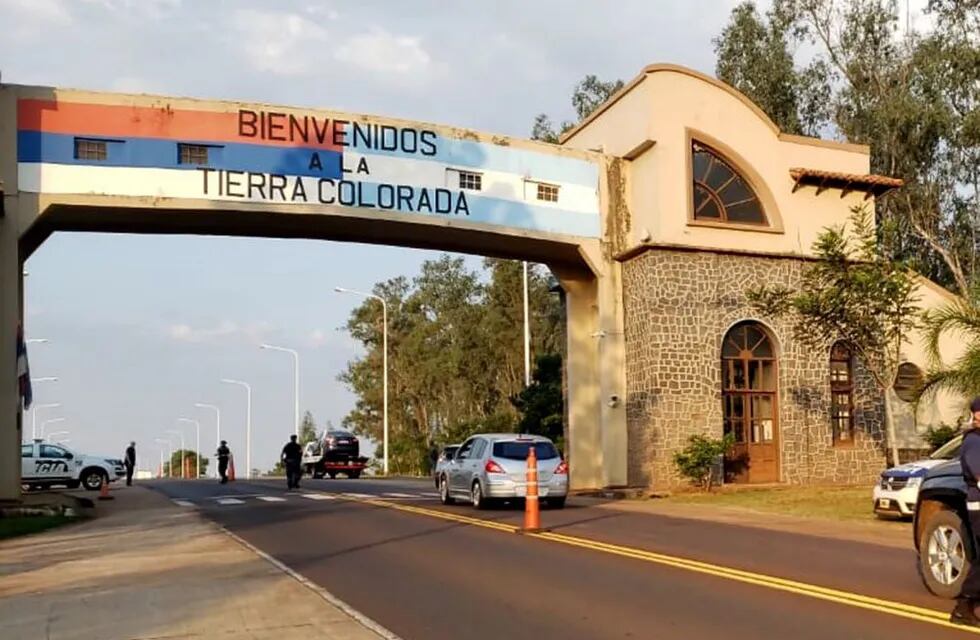 El limite entre Corrientes y Misiones está a 60 kilómetros de Ituzaingó donde  se desarrolló la fiesta clandestina.