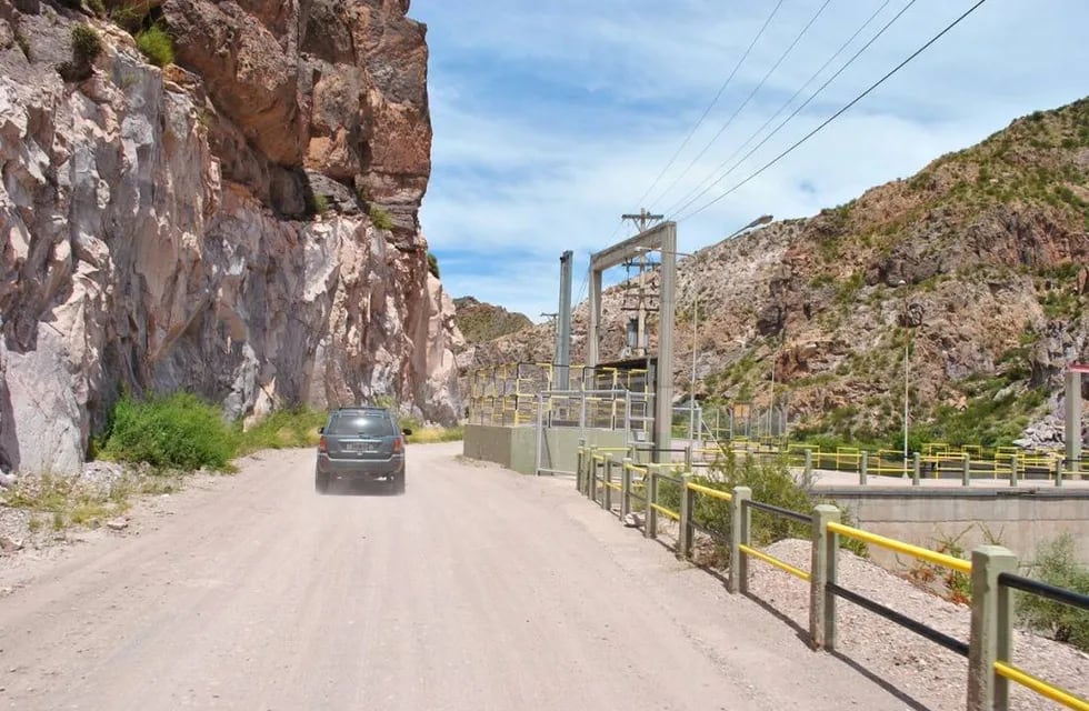 La ruta 173 une San Rafael con Valle Grande y el Nihuil. La empresa Pampa Energía realizará mantenimiento en una de las centrales eléctricas.