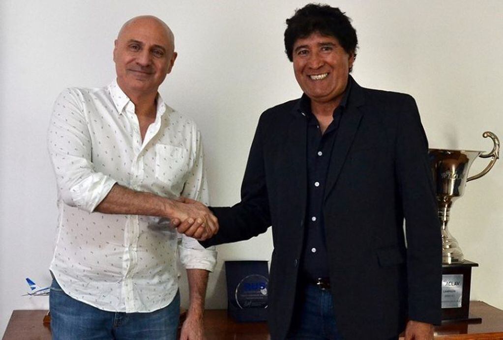 El presidente de la ACLAV, Eduardo Demaestri, y el secretario de Deportes de la provincia de Jujuy, Hugo Flores, acordaron que la temporada 2019/2020 de la Liga de Vóleibol Argentina comenzará este sábado en nuestra provincia.