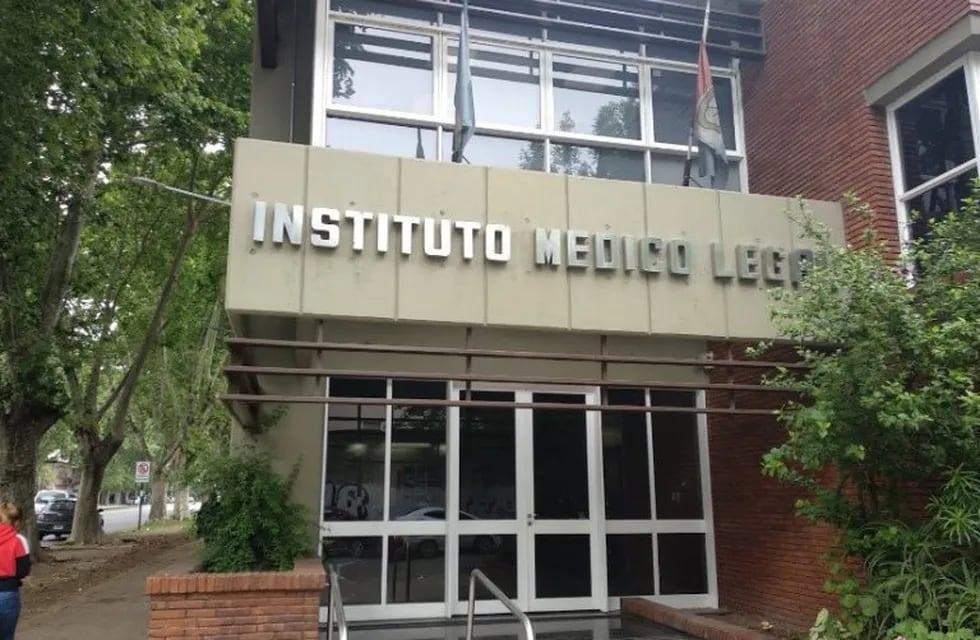 La autopsia sobre el cuerpo de Liz Giménez se hizo en el Instituto Médico Legal de Rosario. (Leandro Strappa)