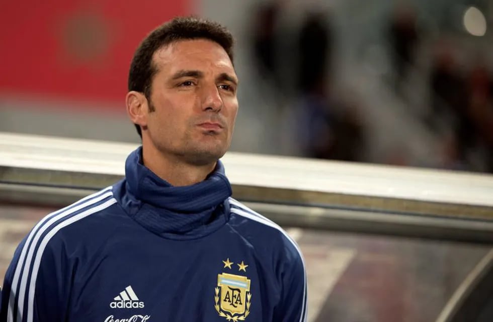 Los definidos y las dudas de Lionel Scaloni para la Copa América. (AFP)