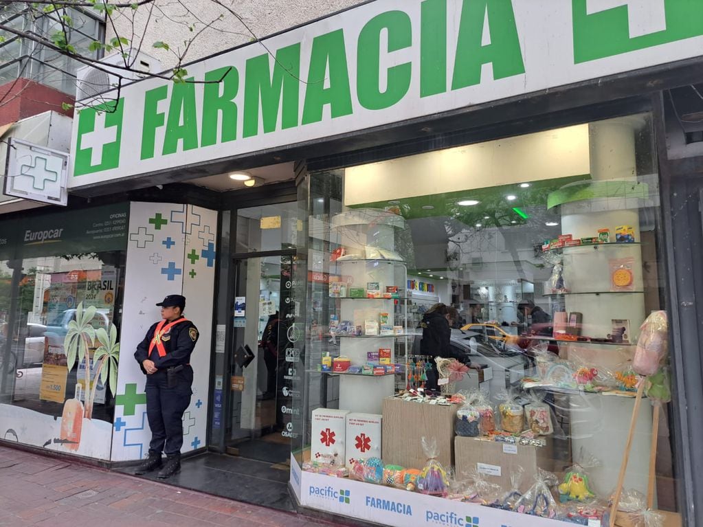 Farmacias de Córdoba podrán elegir si cierran en protesta o no. (Nicolás Bravo/La Voz)