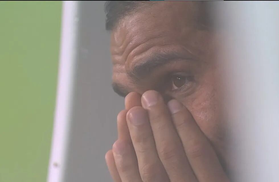 Gastón Revol lloraba desconsolado después de la expulsión ante Sudráfrica. Argentina terminó con una épica victoria.