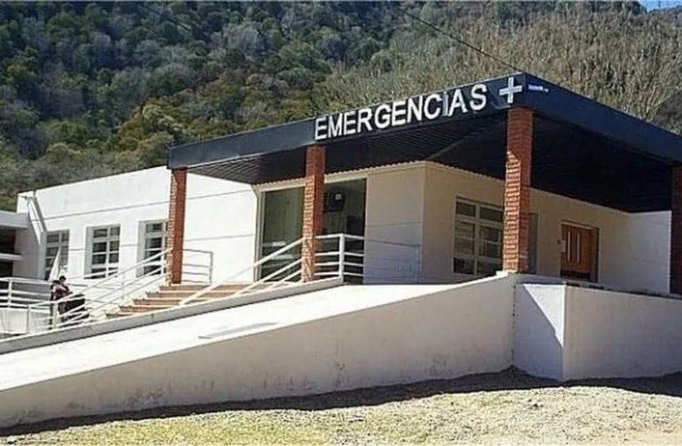 La joven fue internad en el Hospital Regional Eva Perón de Santa Ros de Calamuchita y se espera el resultado de los análisis correspondientes.