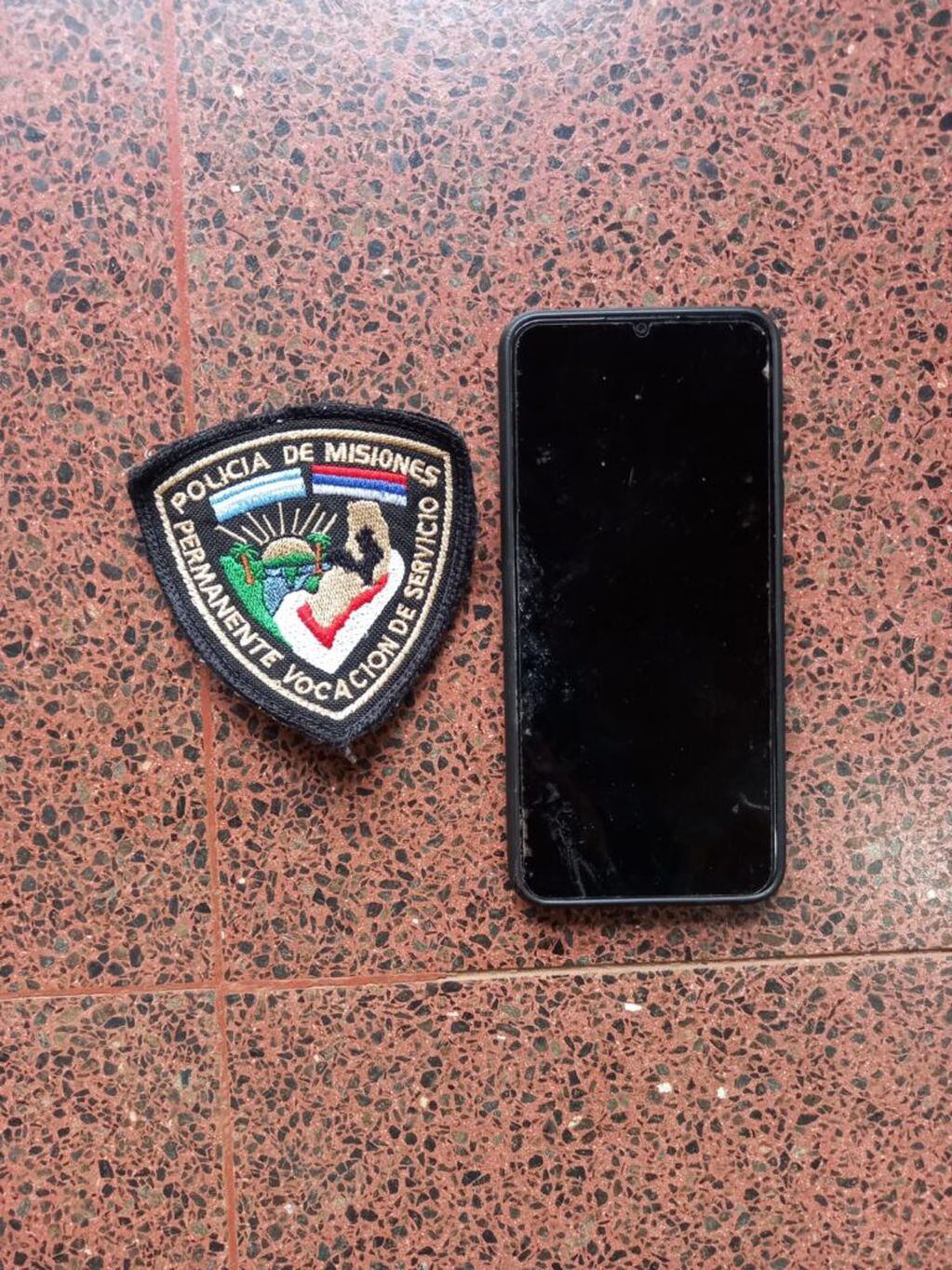 Dos adolescentes demorados tras la sustracción de un celular en Eldorado.