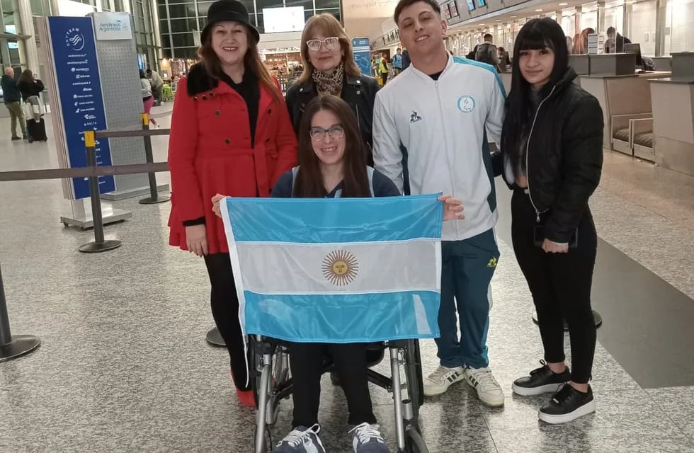 Elizabeth Noriega de Arroyito viaja al Mundial de Manchester