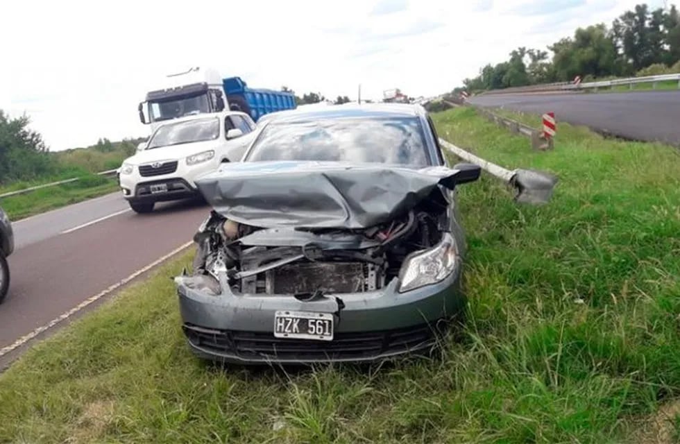 Accidentes más que frecuentes en la Ruta Nacional 14 cuya autovía muestra huellones de camiones sobrecargados y mala señalización. (WEB)