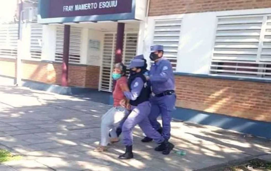 La diputada fue detenida por varias horas en el marco de una manifestación en contra del Gobierno de Gildo Insfrán. (Gentileza equipo de Gabriela Neme)