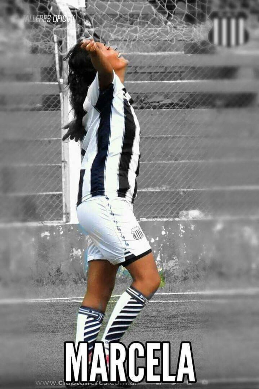 Marcela Castaño con los brazos en alto festejando un gol para Talleres: una imagen que se repite cuando juegan las chicas por el torneo de la Liga Cordobesa.