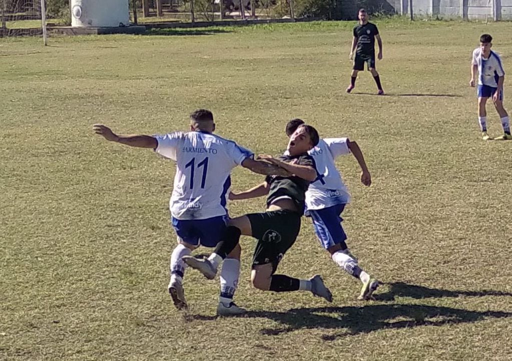 Futbol Cultural Arroyito vs. Sarmiento Santiago Temple