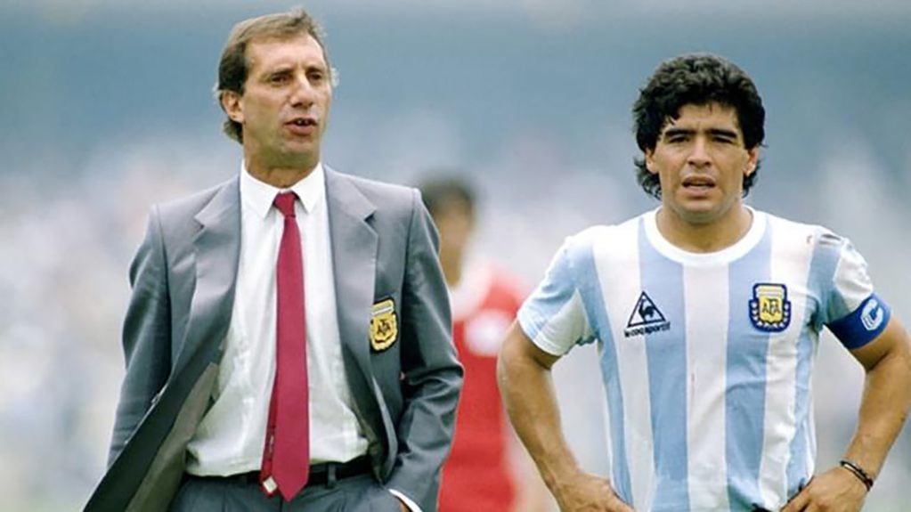 Carlos Bilardo y Diego Maradona tenían una amistad de años. La familia del doctor prefirió ocultarle la muerte del 10 por su delicado estado de salud.