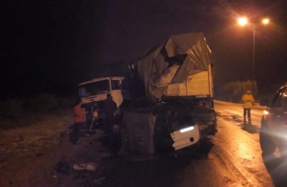 accidente dos camiones en san luis