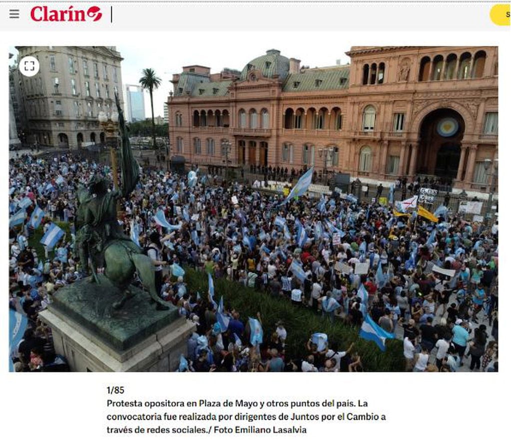 Captura de pantalla del sitio web de Clarín hecha el 31 de octubre de 2023.