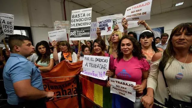 Trabajo. Miembros de organizaciones trans y LGTBIQ respaldaron la aprobación del cupo laboral. (Pedro Castillo)