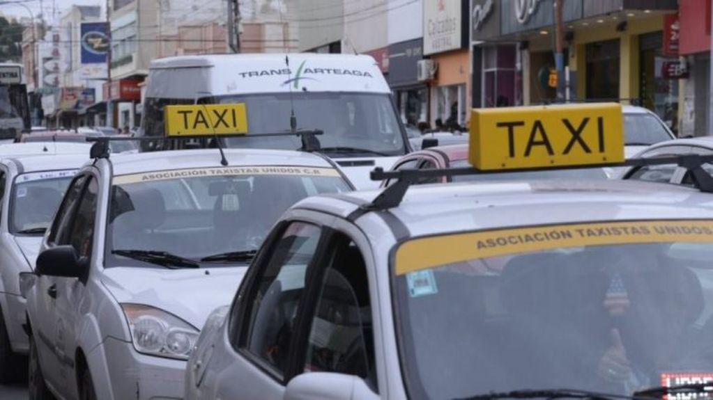 Los taxistas esperan respuestas..