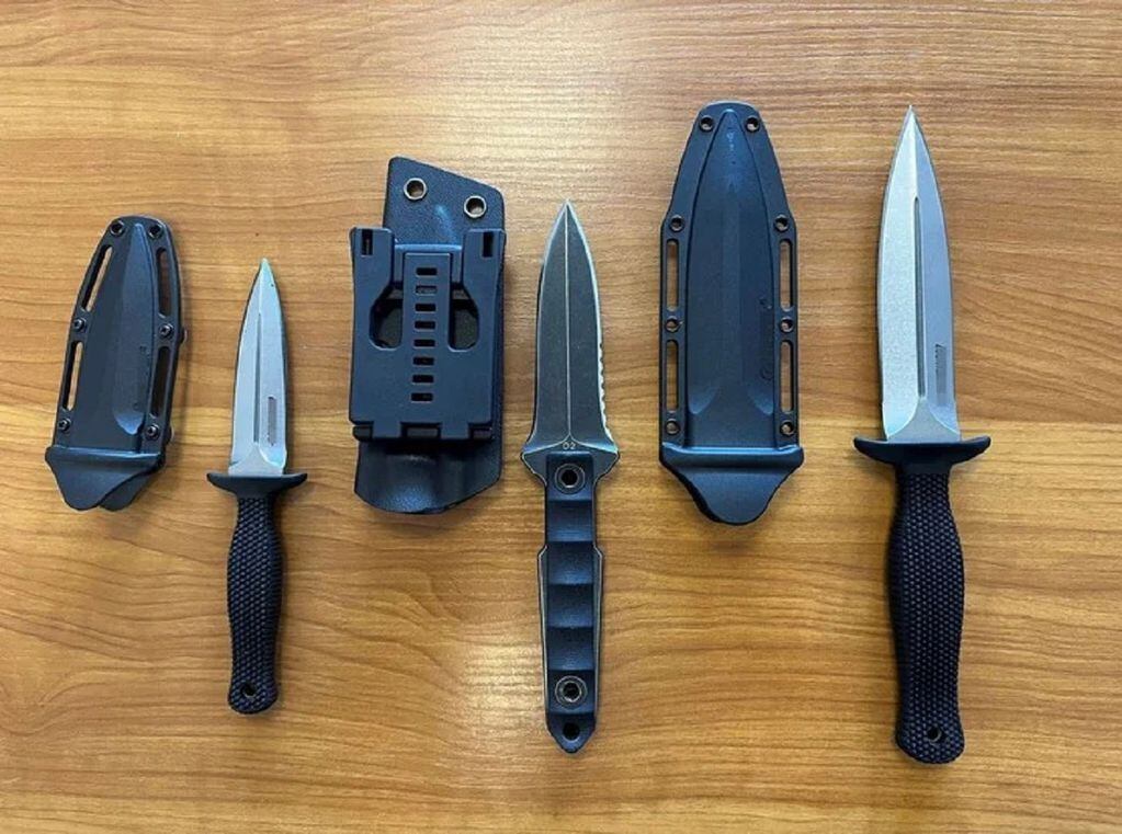 Las armas que tenía Loïk Le Priol, el acusado de asesinar al exrugbier argentino Federico Aramburu en París