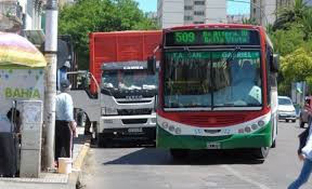 La 509 cambia su recorrido por corte de calle en Belgrano y Zeballos