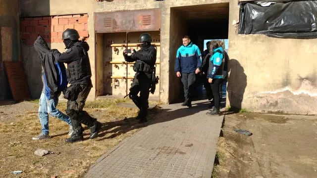 Con la detención de dos hombres esclarecen un robo calificado en Chaves