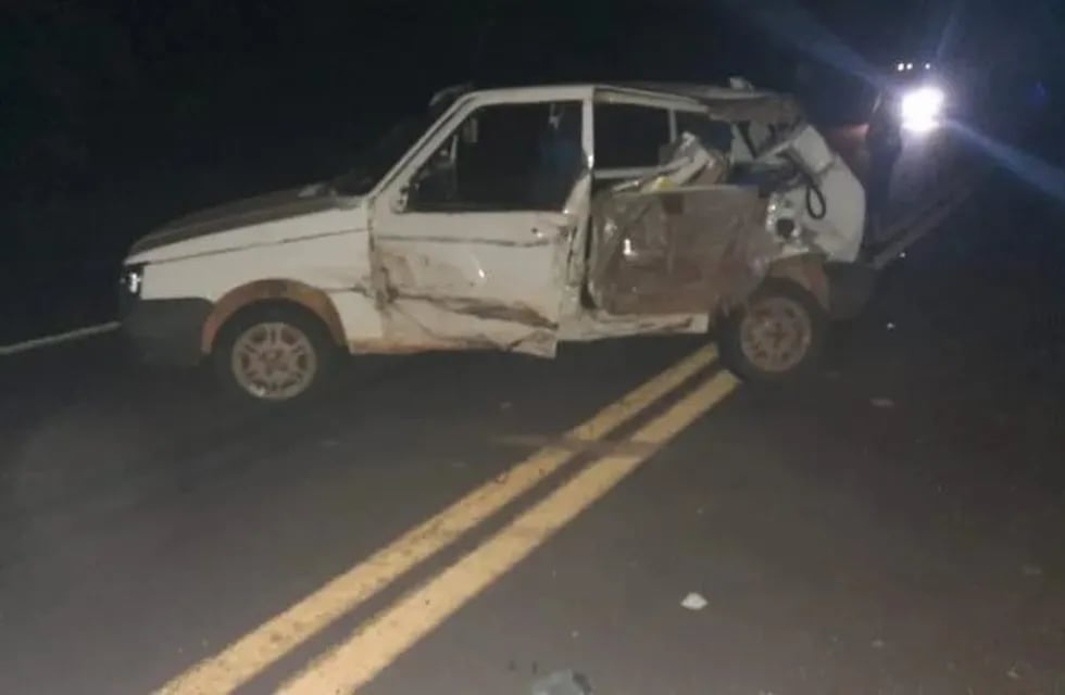 Choque entre un auto y un camión en San Vicente dejó tres personas heridas.
