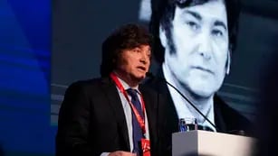Javier Milei chicaneó a Melconian: “Yo debato con candidatos a presidente”