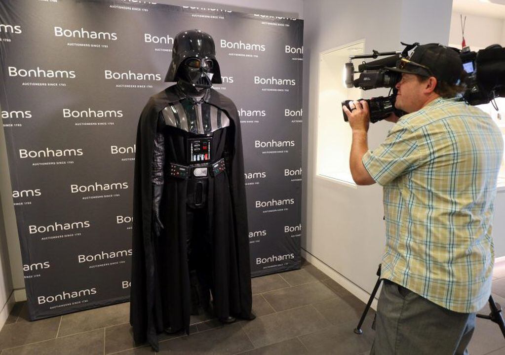 Dieron a conocer cómo es el traje del legendario malvado Darth Vader que costaría 2 millones de dólares. (EFE/EPA)