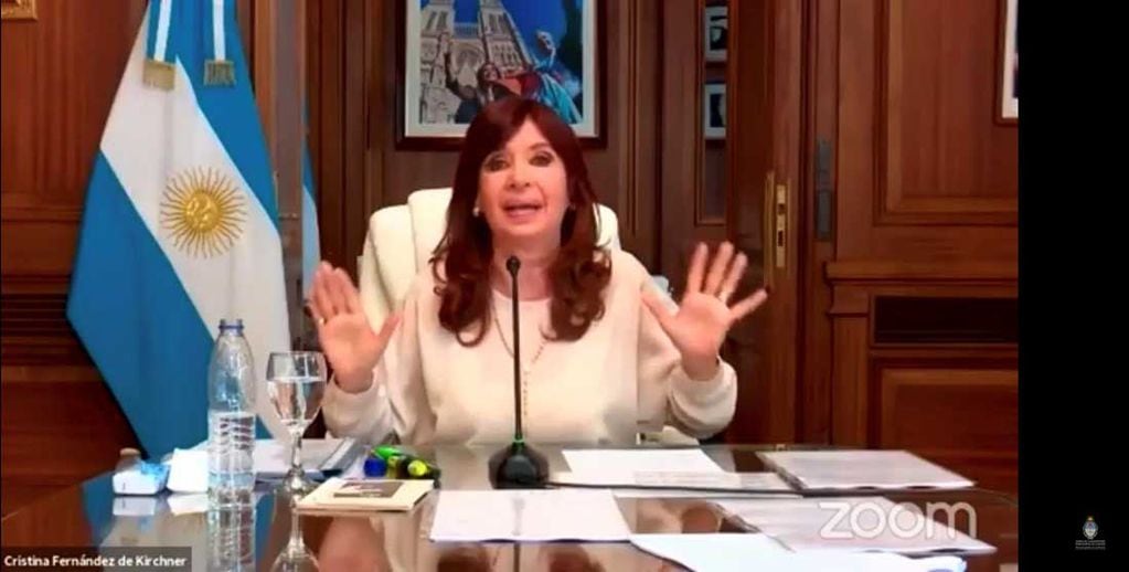 Cristina Fernández en su exposición ante la Camara de Casación por la causa dolar futuro y sostuvo que "sigue el lawfare". 
Foto: Captura TV
