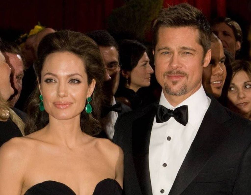 Cuando Angelina Jolie y Brad Pitt estaban en pareja. (Web)