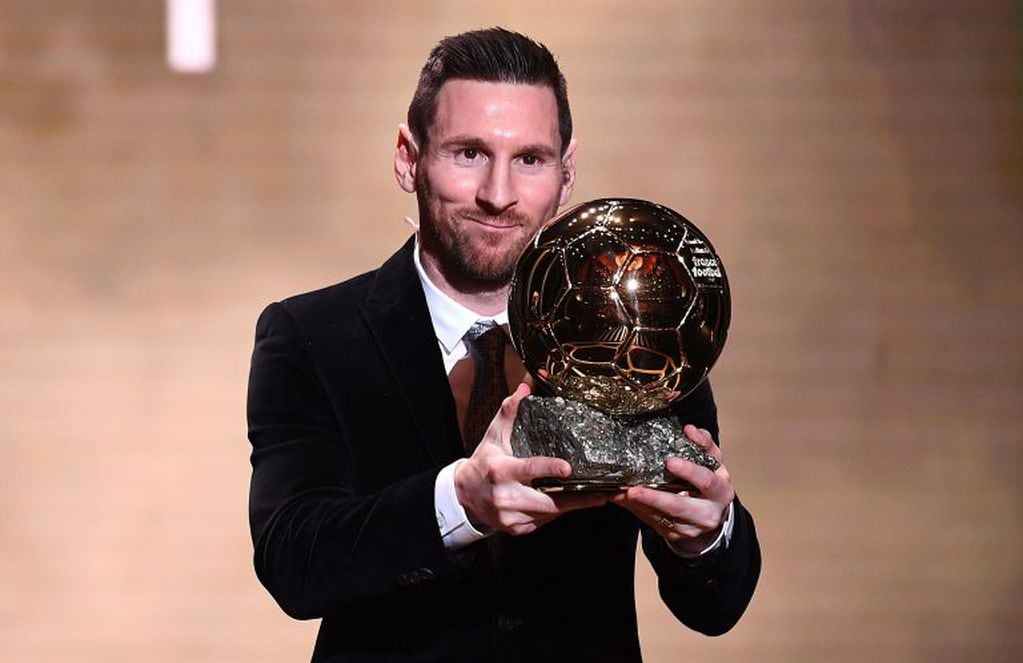 Lionel Messi recibió su sexto Balón de Oro. (Foto: Franck Fife / AFP)